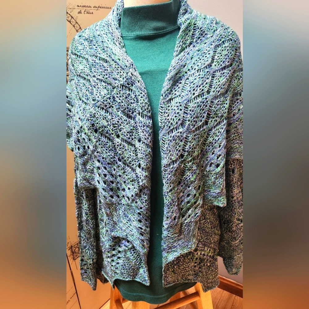 Elegant knitted multicolored green & blue cardigan- Large- Like new condition